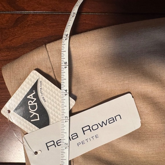 Rena Rowan Petite Stretch Blend Tan Skirt with Lycra Blend 10P - Picture 5 of 9
